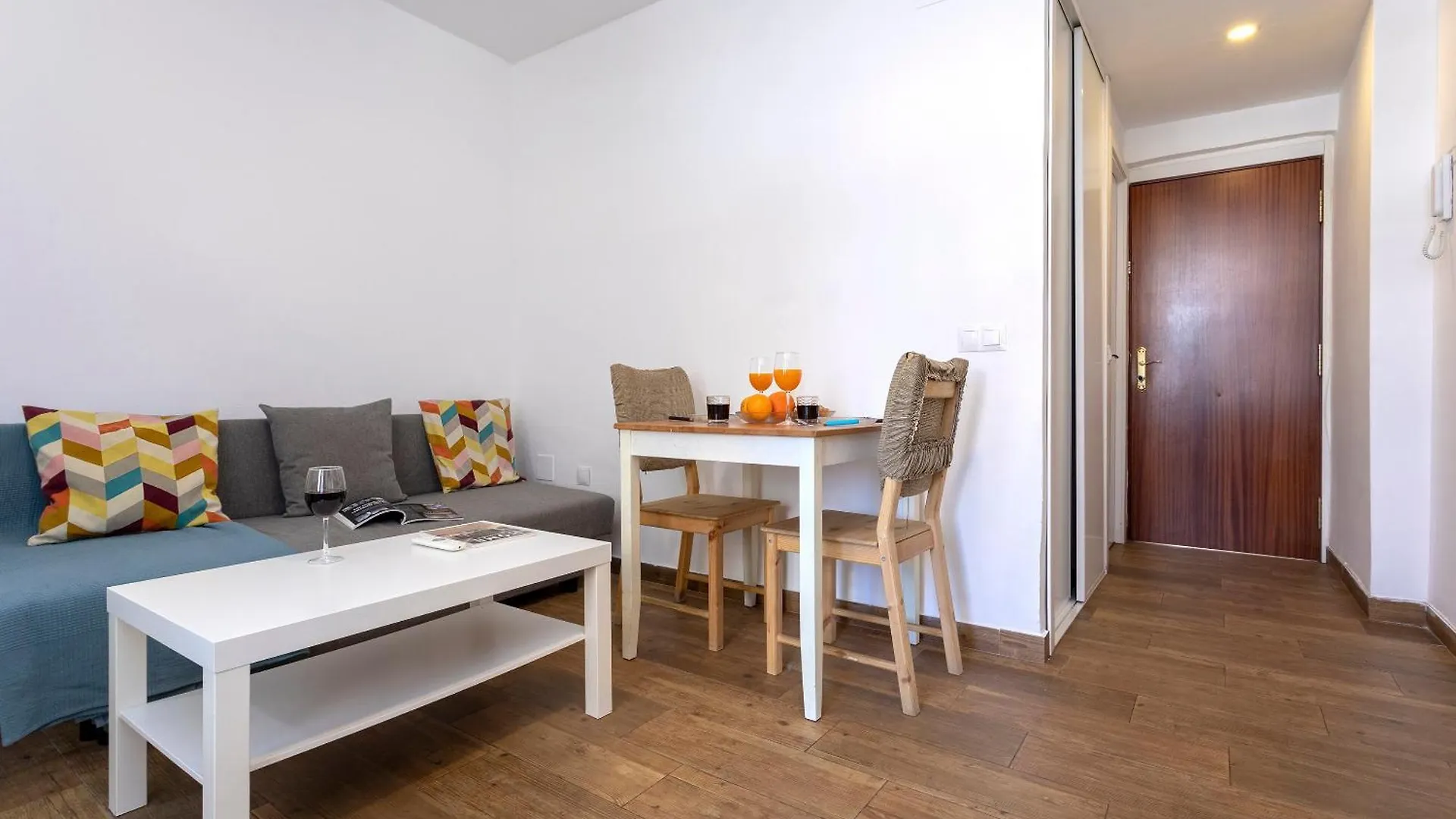 公寓 Sunstay Isabel Lofts Center 托雷莫利诺斯 西班牙